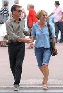 Emma Thompson feet photo thumbnail