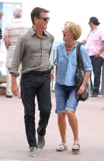 Emma Thompson feet photo thumbnail