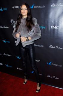 Adriana Lima feet photo thumbnail