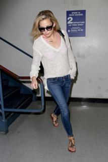 Kate Hudson feet photo thumbnail