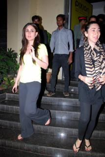Karisma Kapoor feet photo thumbnail