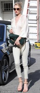 Rosie Huntington-Whiteley feet photo thumbnail