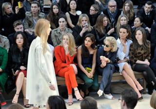 Rosie Huntington-Whiteley feet photo thumbnail