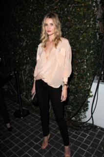Rosie Huntington-Whiteley feet photo thumbnail