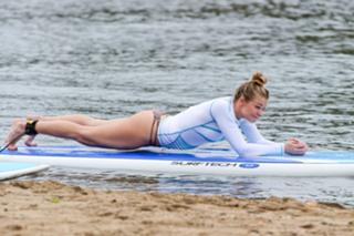 LeAnn Rimes feet photo thumbnail