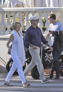 Emma Thompson feet photo thumbnail