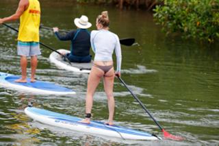 LeAnn Rimes feet photo thumbnail