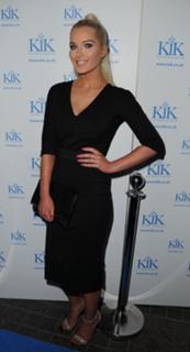Helen Flanagan feet photo thumbnail