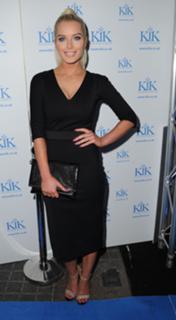 Helen Flanagan feet photo thumbnail