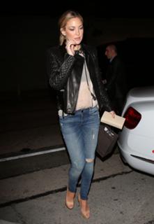 Kate Hudson feet photo thumbnail