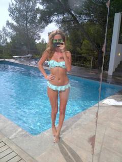 Millie Mackintosh feet photo thumbnail