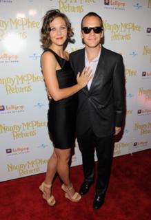 Maggie Gyllenhaal feet photo thumbnail