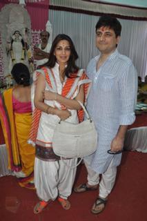 Sonali Bendre feet photo thumbnail