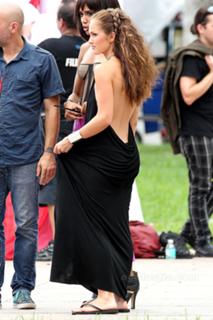 Minka Kelly feet photo thumbnail