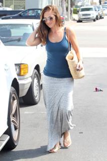 Minka Kelly feet photo thumbnail