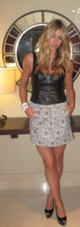 Elena Santarelli feet photo thumbnail