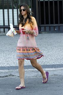 Bruna Marquezine feet photo thumbnail