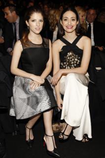 Emmy Rossum feet photo thumbnail