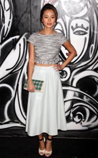 Jamie Chung feet photo thumbnail