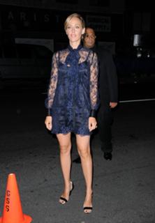 Kim Raver feet photo thumbnail