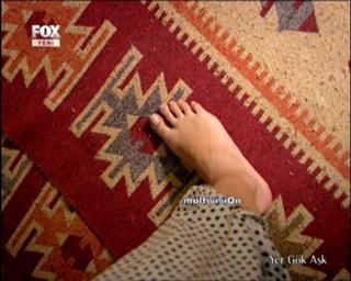 Birce Akalay feet photo 5