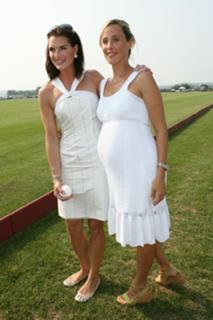 Kim Raver feet photo thumbnail