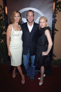 Kim Raver feet photo thumbnail