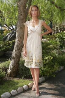 Kim Raver feet photo thumbnail