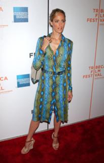 Kim Raver feet photo thumbnail
