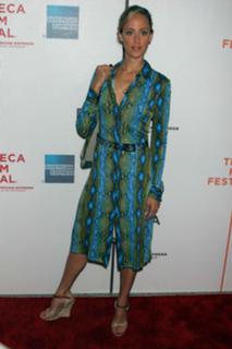 Kim Raver feet photo thumbnail