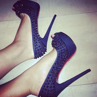 Wanda Nara feet photo thumbnail