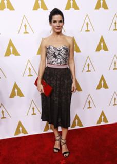 Sandra Bullock feet photo thumbnail