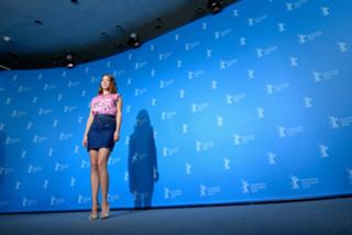 Léa Seydoux feet photo thumbnail
