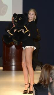 Abbey Clancy feet photo thumbnail