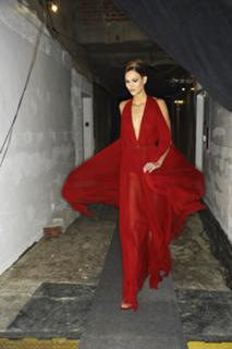 Karlie Kloss feet photo thumbnail