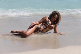Jennifer Nicole Lee feet photo thumbnail