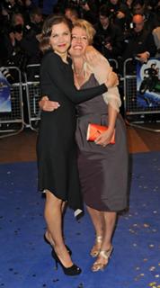 Emma Thompson feet photo thumbnail