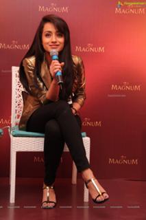 Trisha Krishnan feet photo thumbnail