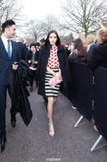 Angelababy feet photo thumbnail