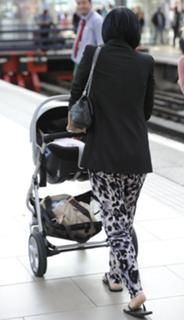 Kym Marsh feet photo thumbnail