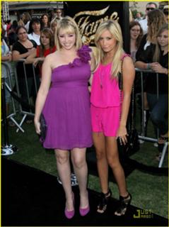 Ashley Tisdale feet photo thumbnail