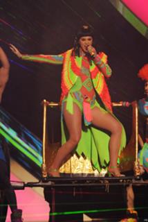 Katy Perry feet photo thumbnail