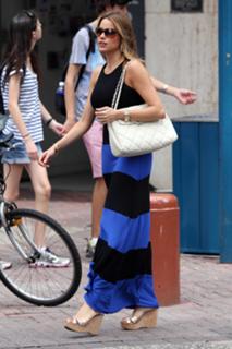 Sofía Vergara feet photo thumbnail
