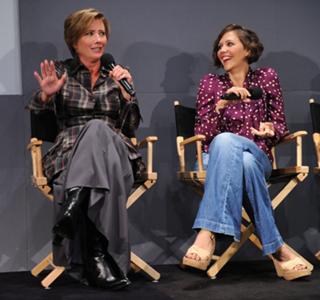 Maggie Gyllenhaal feet photo thumbnail