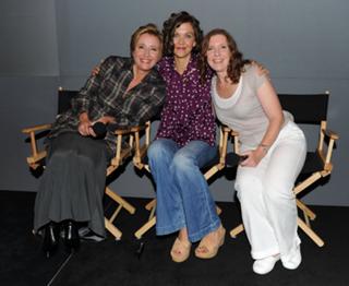 Maggie Gyllenhaal feet photo thumbnail