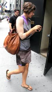 Maggie Gyllenhaal feet photo thumbnail