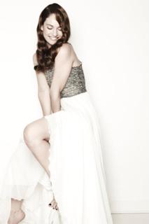 Lily James feet photo thumbnail