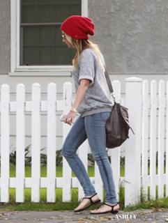 Ashley Tisdale feet photo thumbnail