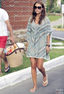 Paula Echevarría feet photo thumbnail