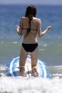 Lindsay Lohan feet photo thumbnail